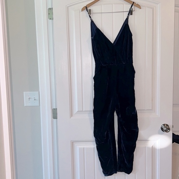 REVOLVE Tularosa VELVET romper Jumpsuit 
Size XS - Picture 3 of 11